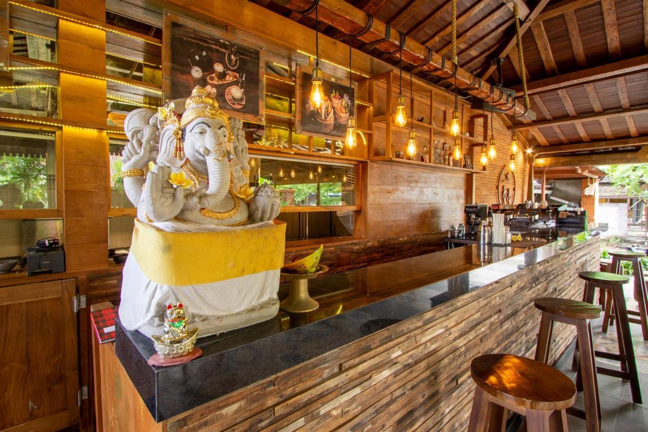 Moson Villa Legian Exterior foto